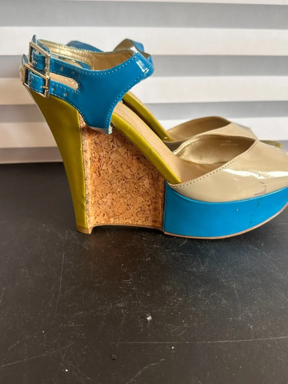 Levity Blue Green Platform Sandals Size 9 Womens Shoes